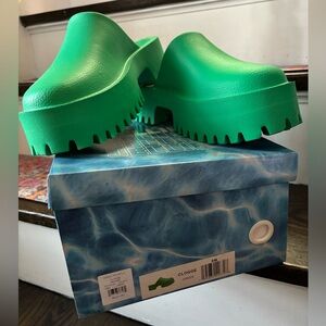 Jeffrey Campbell Clogge Shoe in Green, size 9M, NWT